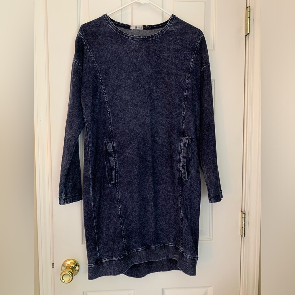 Denim dress/tunic. Size Large with pockets. Sporty style